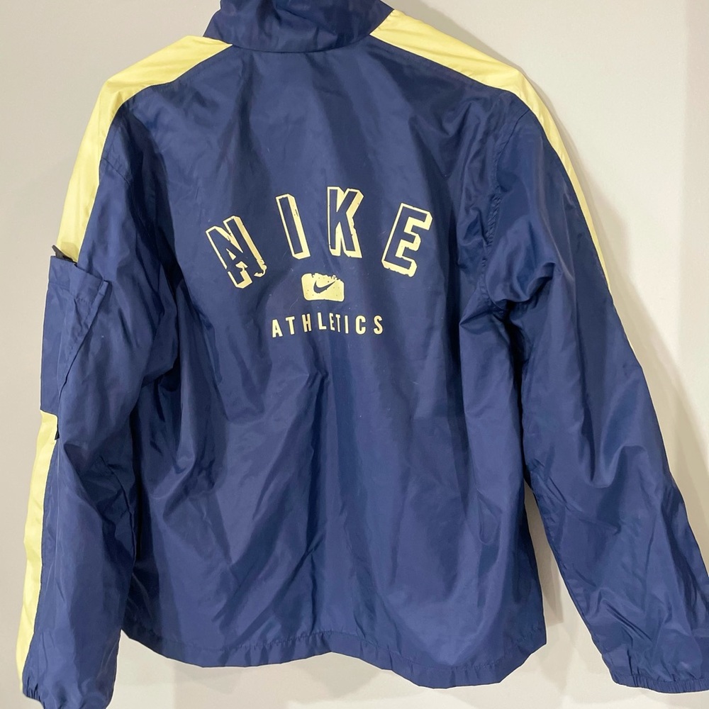 Nike athletics windbreaker jacket - Picture 2 of 7